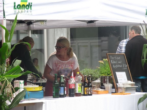 Dorfmarkt-2014-09.JPG  