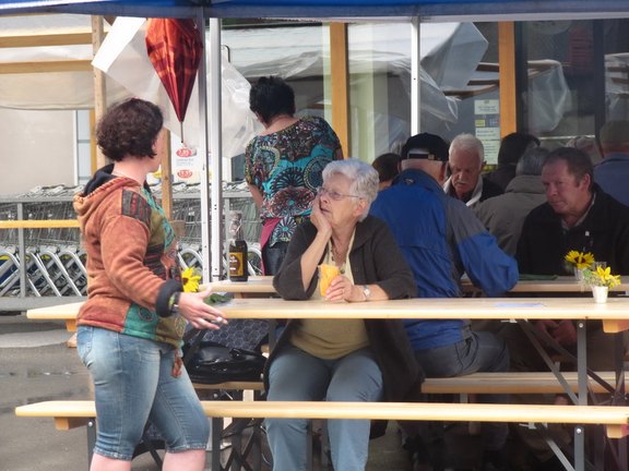 Dorfmarkt-2014-10.JPG  