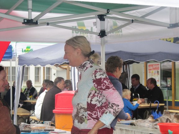 Dorfmarkt-2014-13.JPG  
