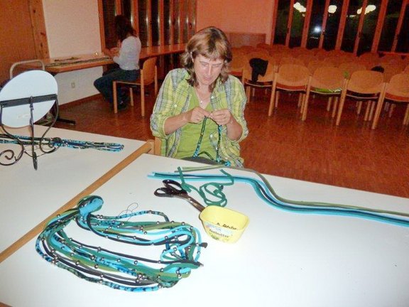 Perlenschal-03.jpg  