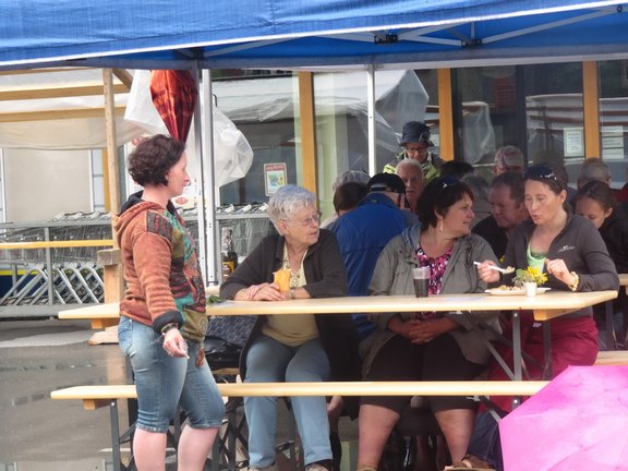 Dorfmarkt-2014-18.JPG  