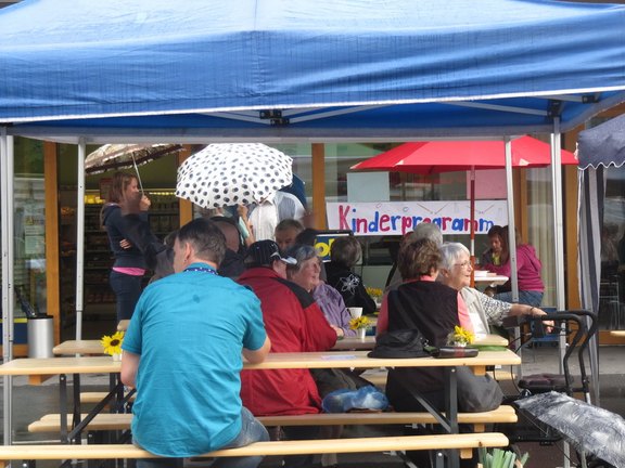 Dorfmarkt-2014-02.JPG  