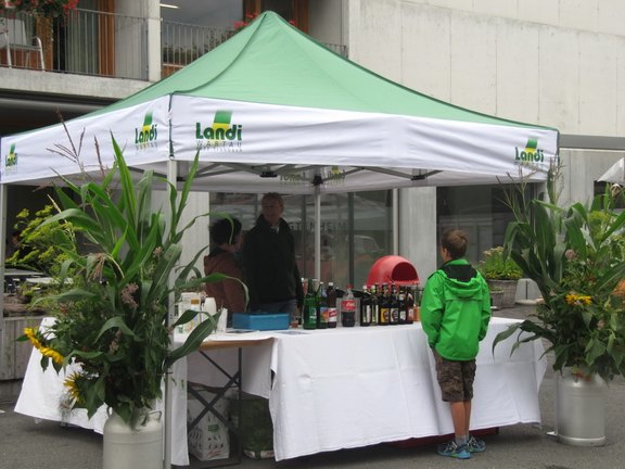 Dorfmarkt-2014-21.JPG  